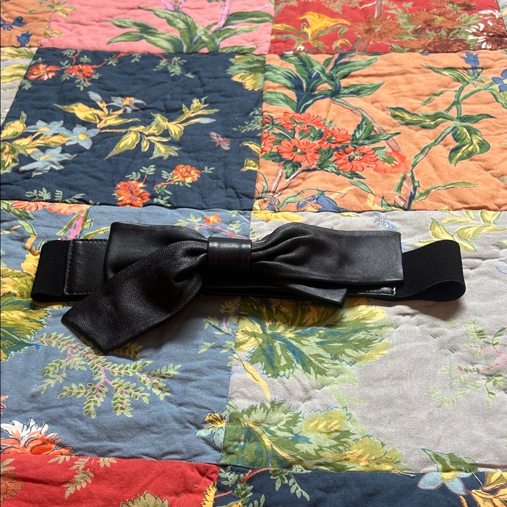Elegant Leather Black Bow Belt